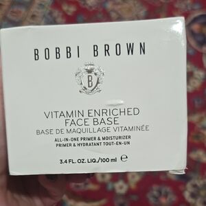Bobbi Brown Vitamin Enriched Face Base - White Packaging